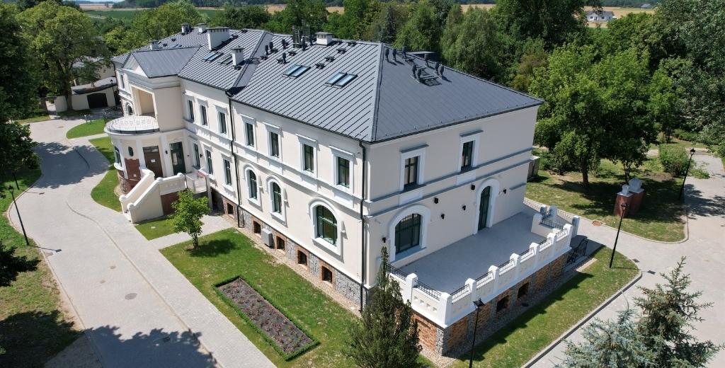 pałac w skrzynkach od góry